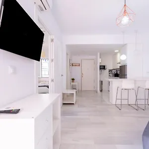 Centrico Con Vista A Mar Apartamento